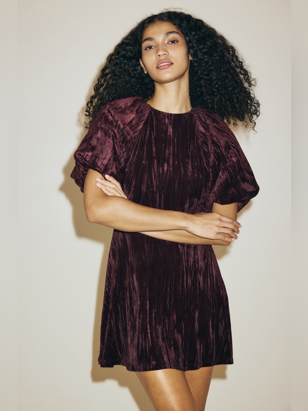 NEW H&M Velvet Balloon Sleeve Ribbon Bow Back Mini Dress in Burgundy - Size M